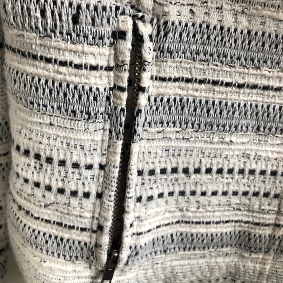 LOFT Structured Blazer Cream and Black Zippers 6P - Picture 4 of 5